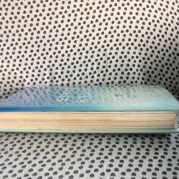 Book, “The Lovely Bones”, Hardcover Edition: Read, Literacy, Literature, School - Picture 7 of 7